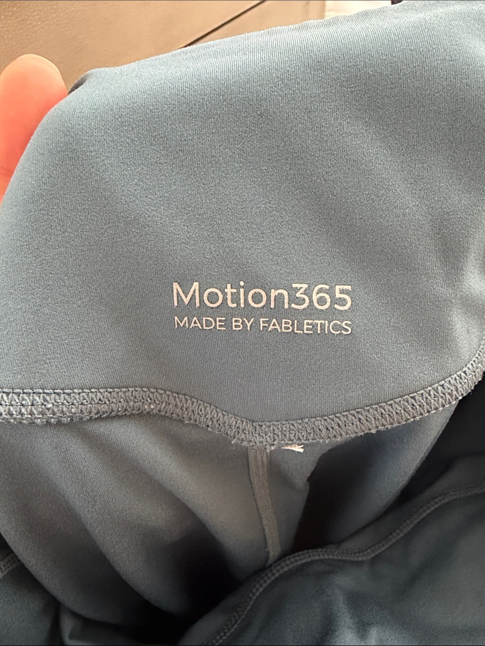 Fabletics leggings - Picture 2 of 2